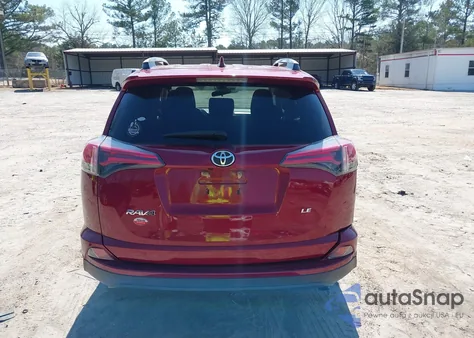 2018 Toyota Rav4 Le z USA, uszkodzony, nr VIN 2T3ZFREV4JW471807